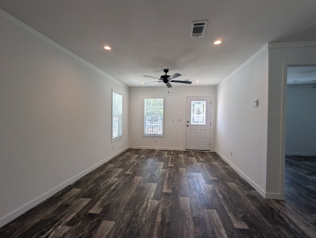 127 Coral Crest Dr