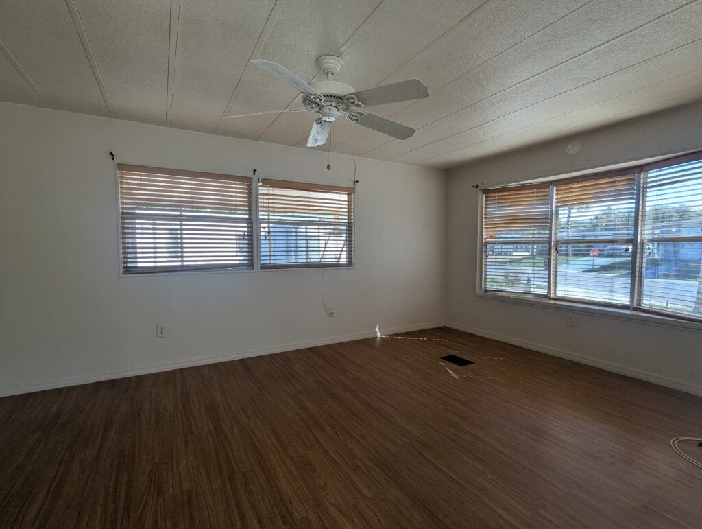 131 Pioneer Ln