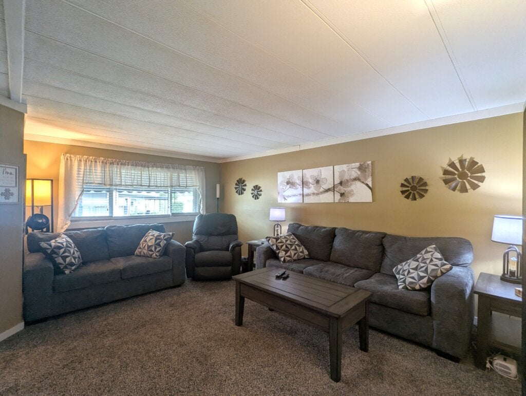 134 Coral Crest Dr