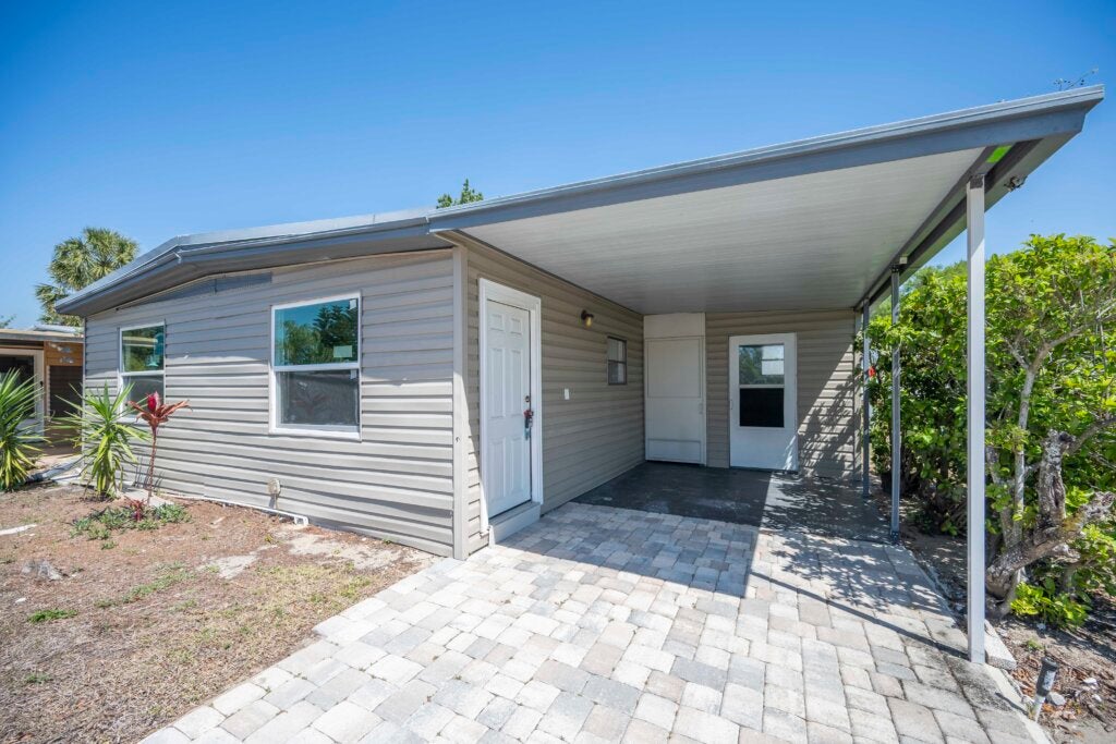 138 Pioneer Ln