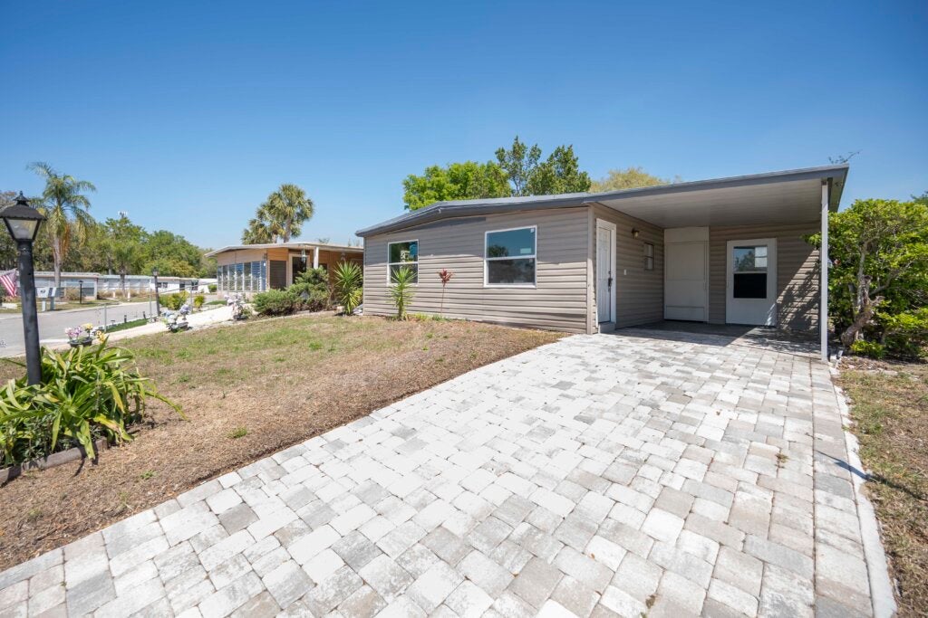 138 Pioneer Ln