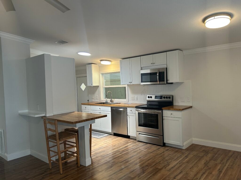17 Tafel Court