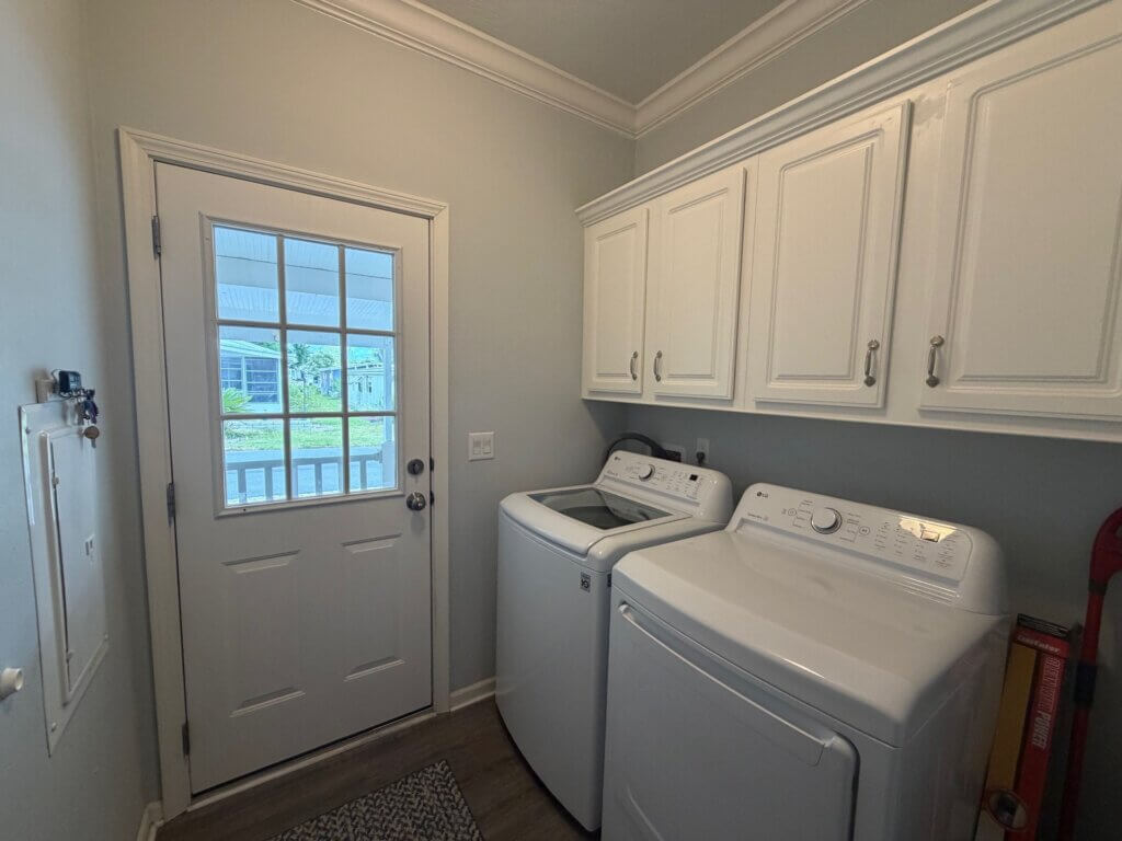 1702 D W Glenegles Road