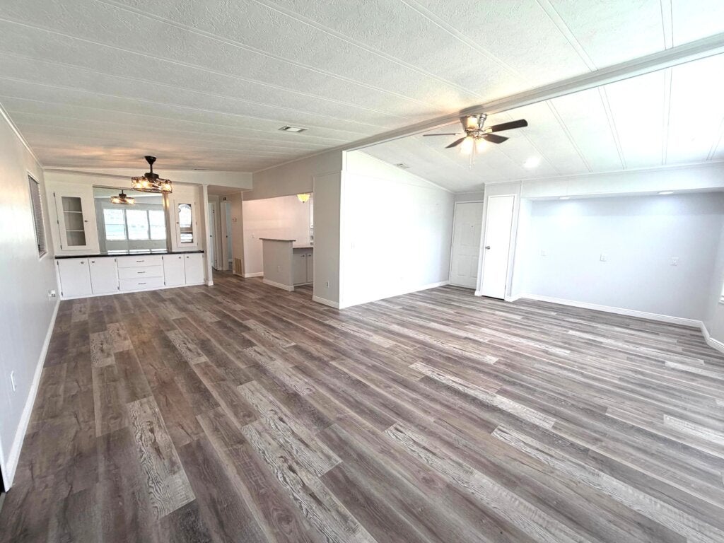 1900 Jasper Pl