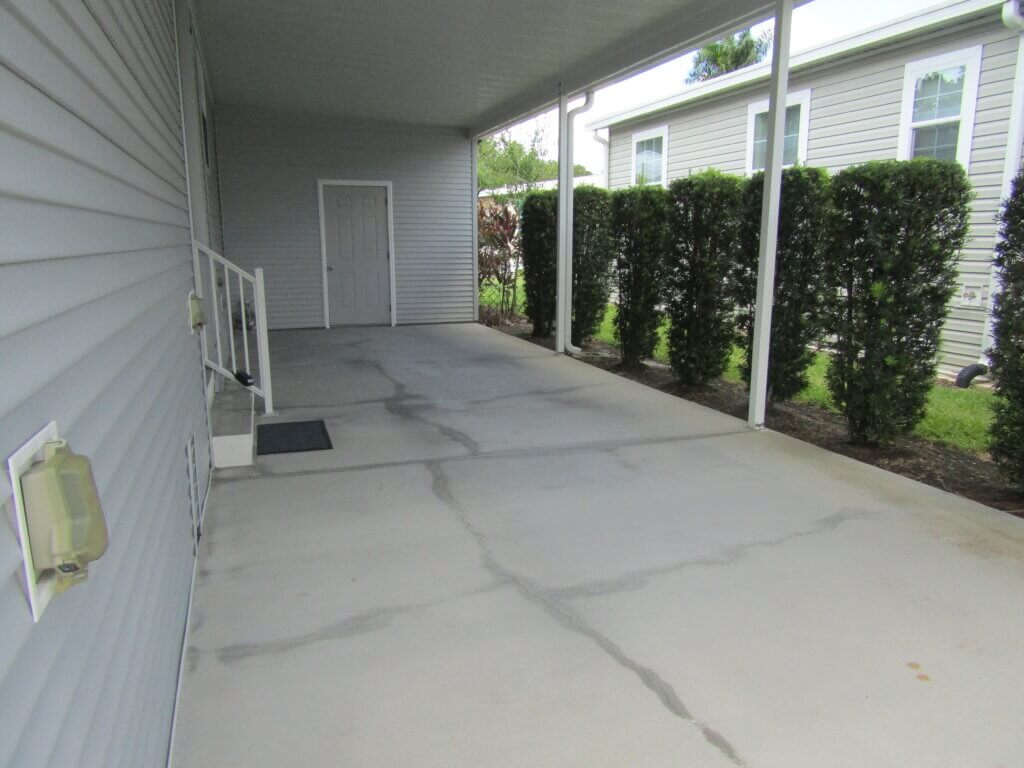 2 Banza Court