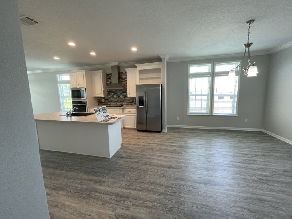 20505 Tahitian Blvd.