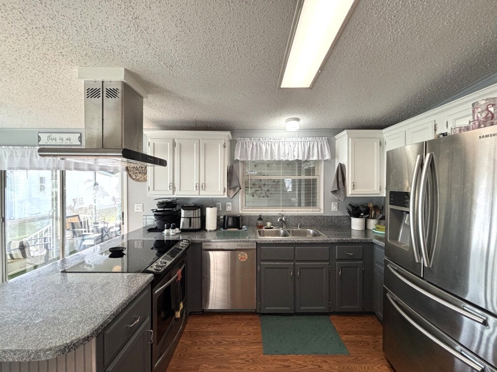2074 Red Cedar Dr