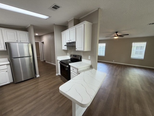 2104 Moorhen Court