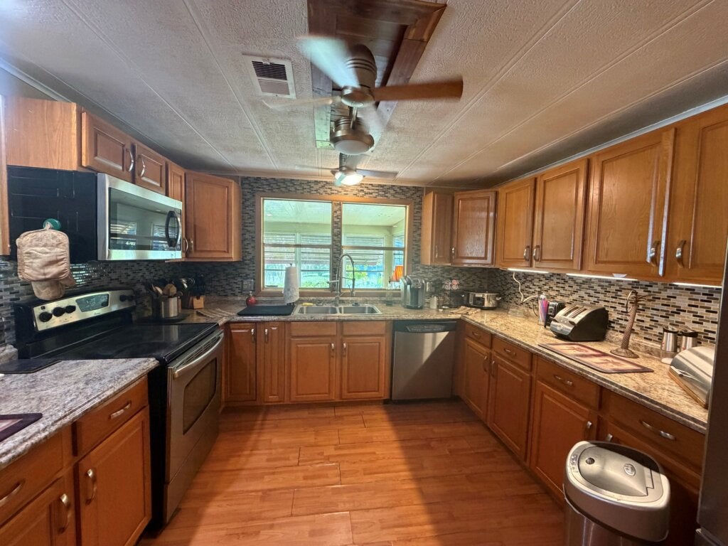 211A E Gleneagles Road