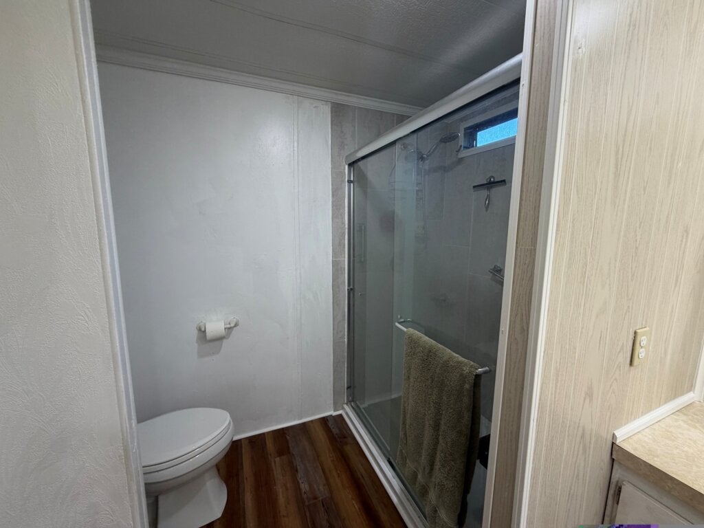 211A E Gleneagles Road