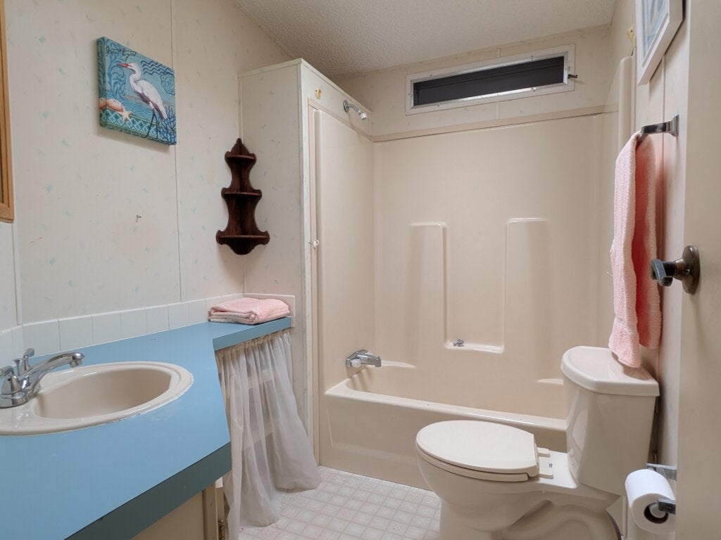 215 Taho Circle