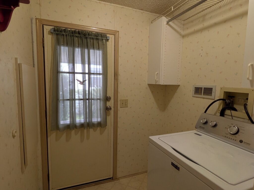 215 Taho Circle