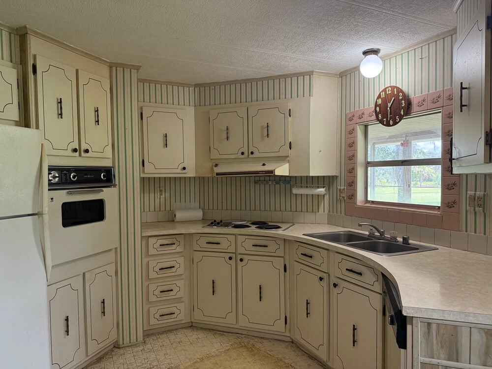 226 C E Gleneagles Rd