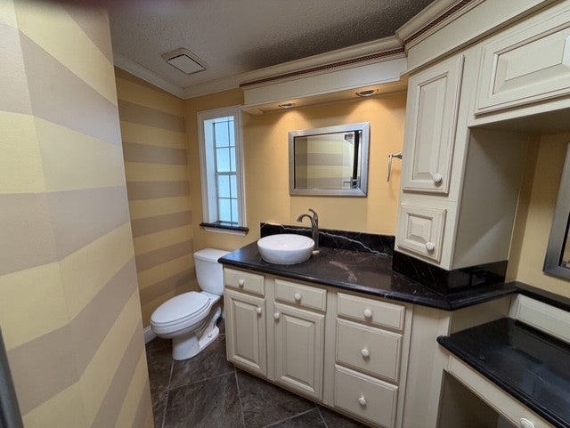 2320 Prestwick Pass