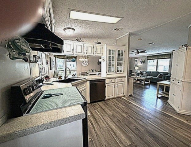 2325 Mulligan Drive