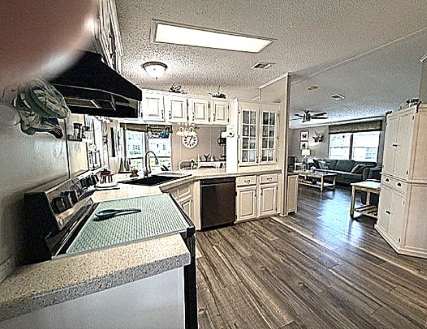 2325 Mulligan Drive