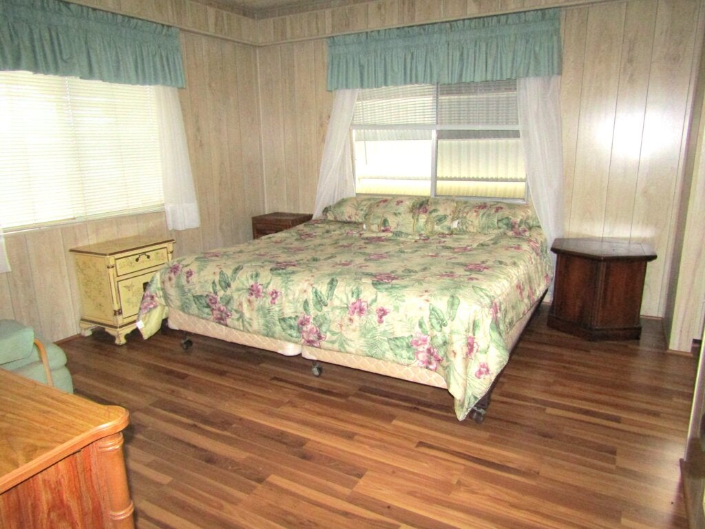 24 Macoris Court
