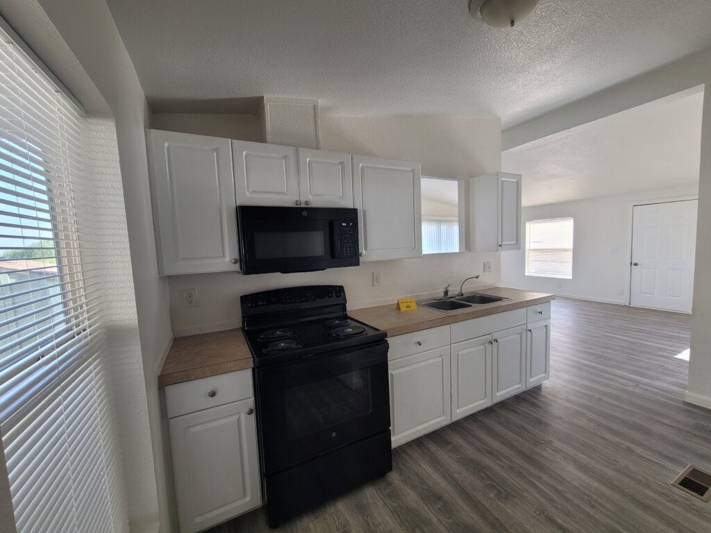 24303 Woolsey Canyon Rd. #124