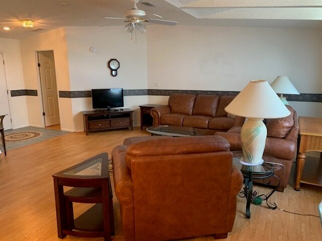 2437 Sandcrane Trail