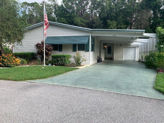 2437 Sandcrane Trail