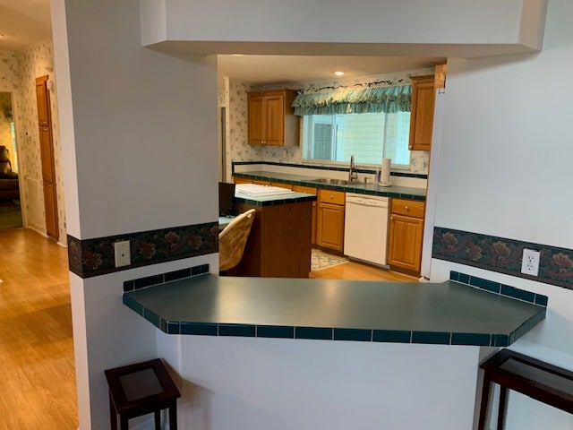 2437 Sandcrane Trail