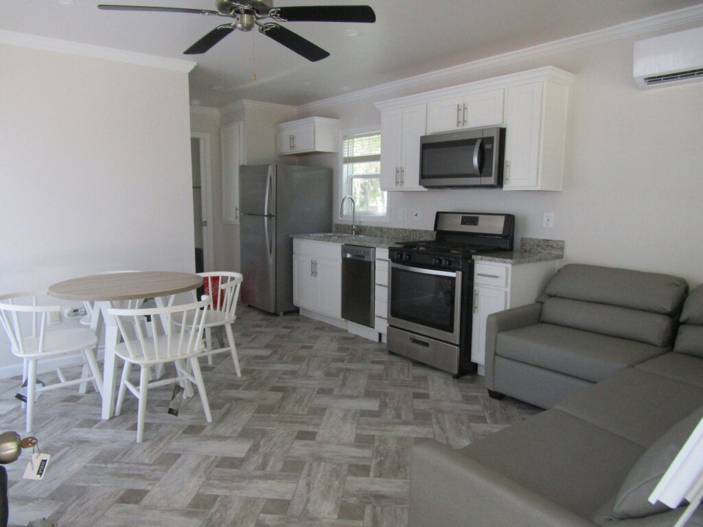 245 Oak Harbor CP