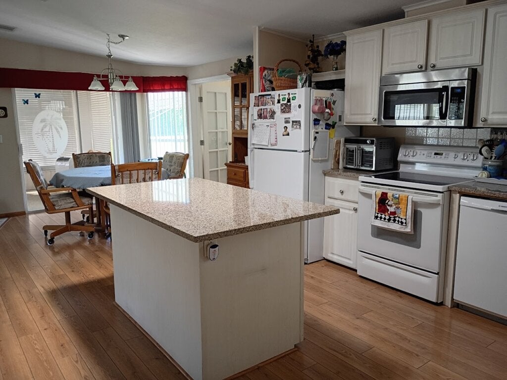 2530 Red Bird Lane