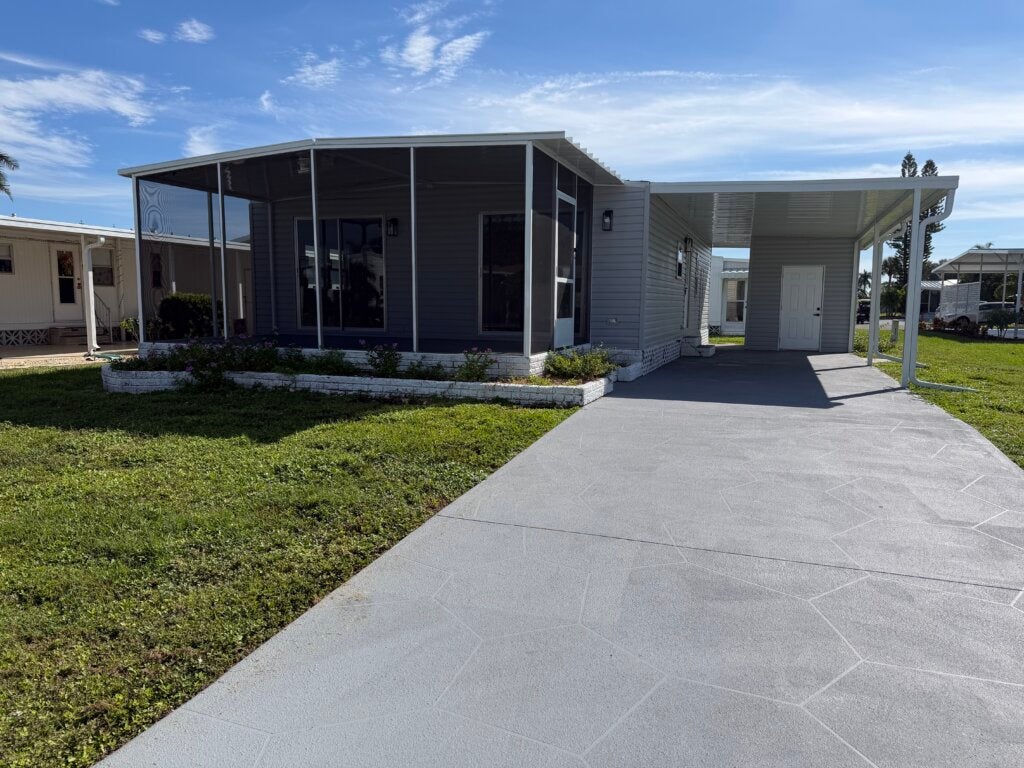26 Luana Court