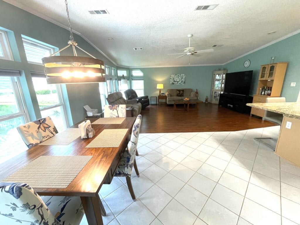2878 Peavine Trail
