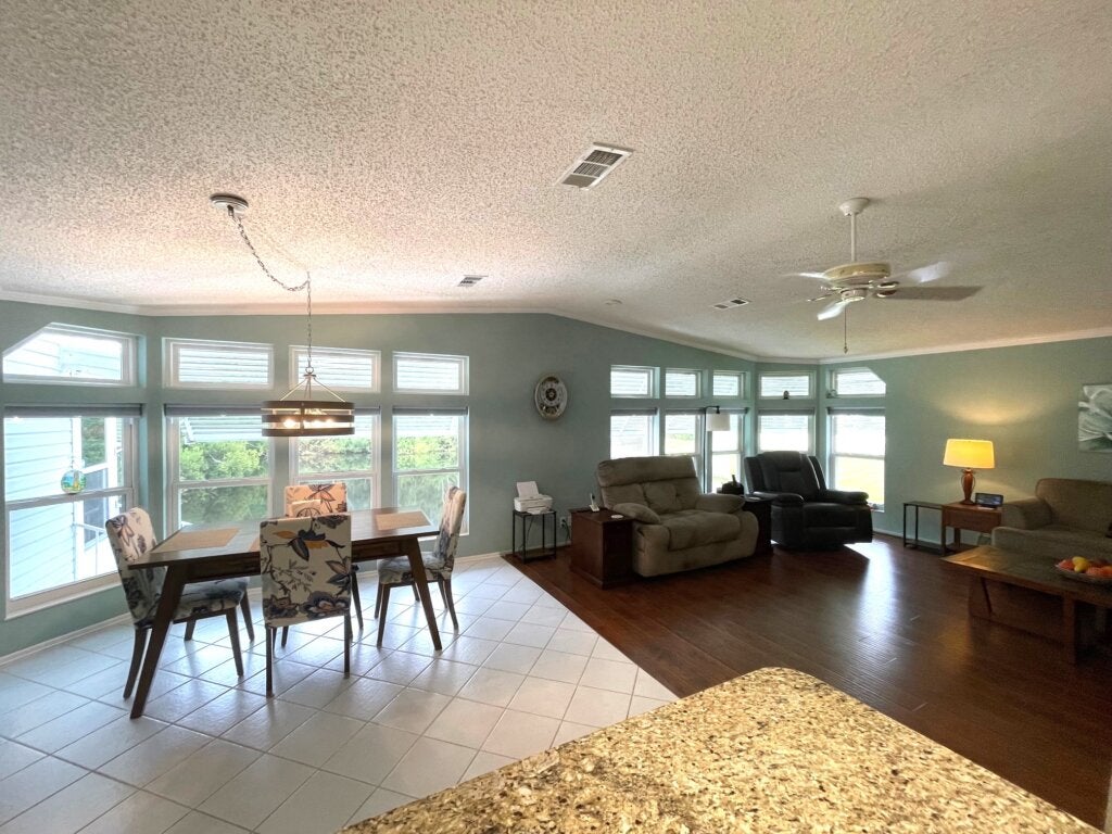 2878 Peavine Trail