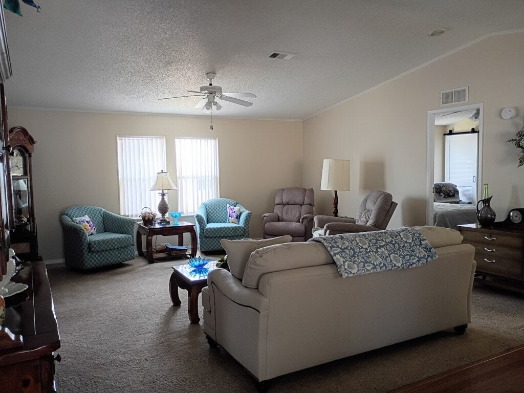 2913 Peavine Trail