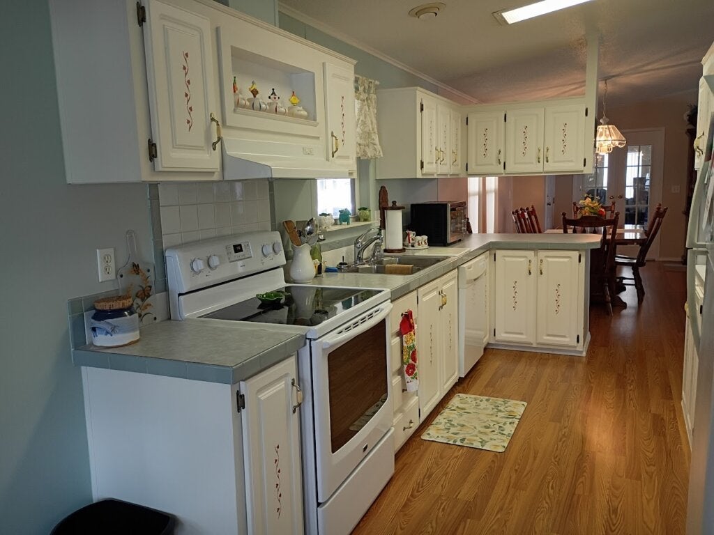 2913 Peavine Trail