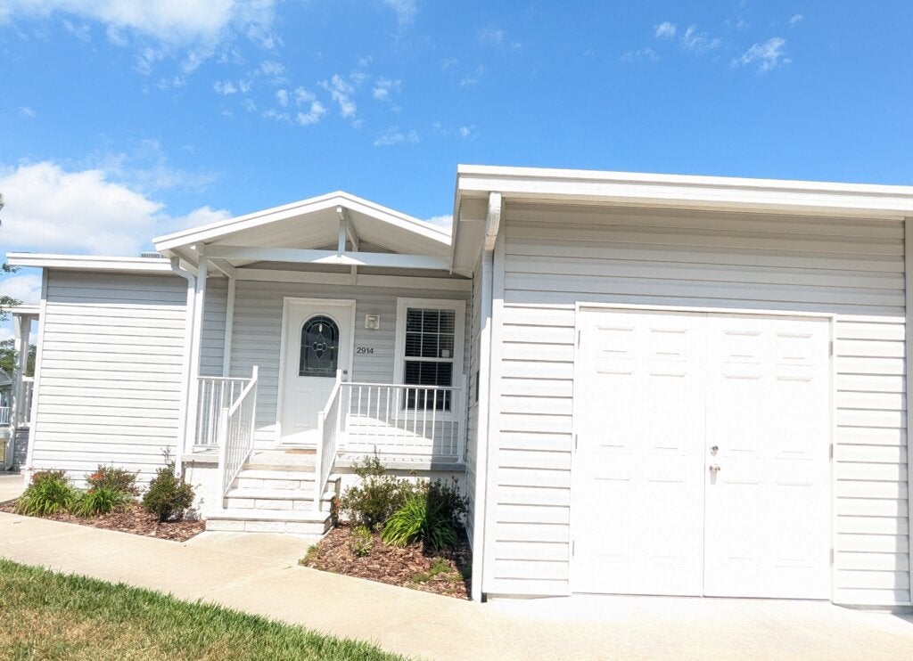 2914 Fox Branch Court