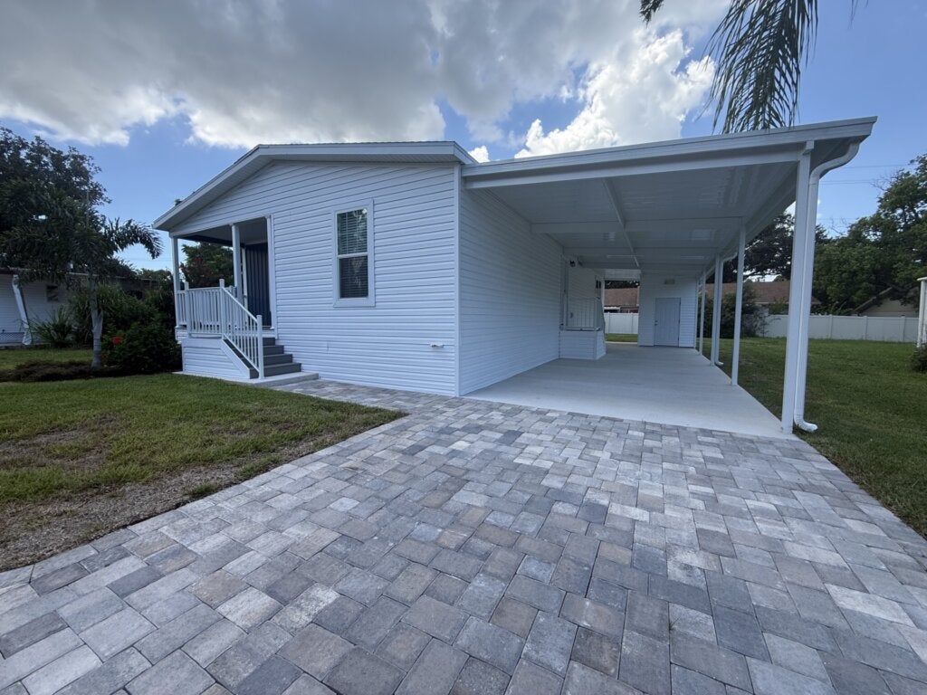30 Sophie Avenue