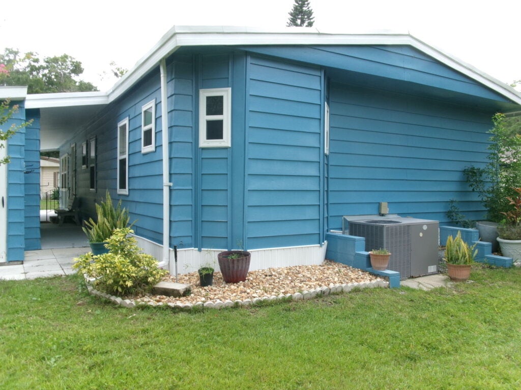 32 Bear Den Path