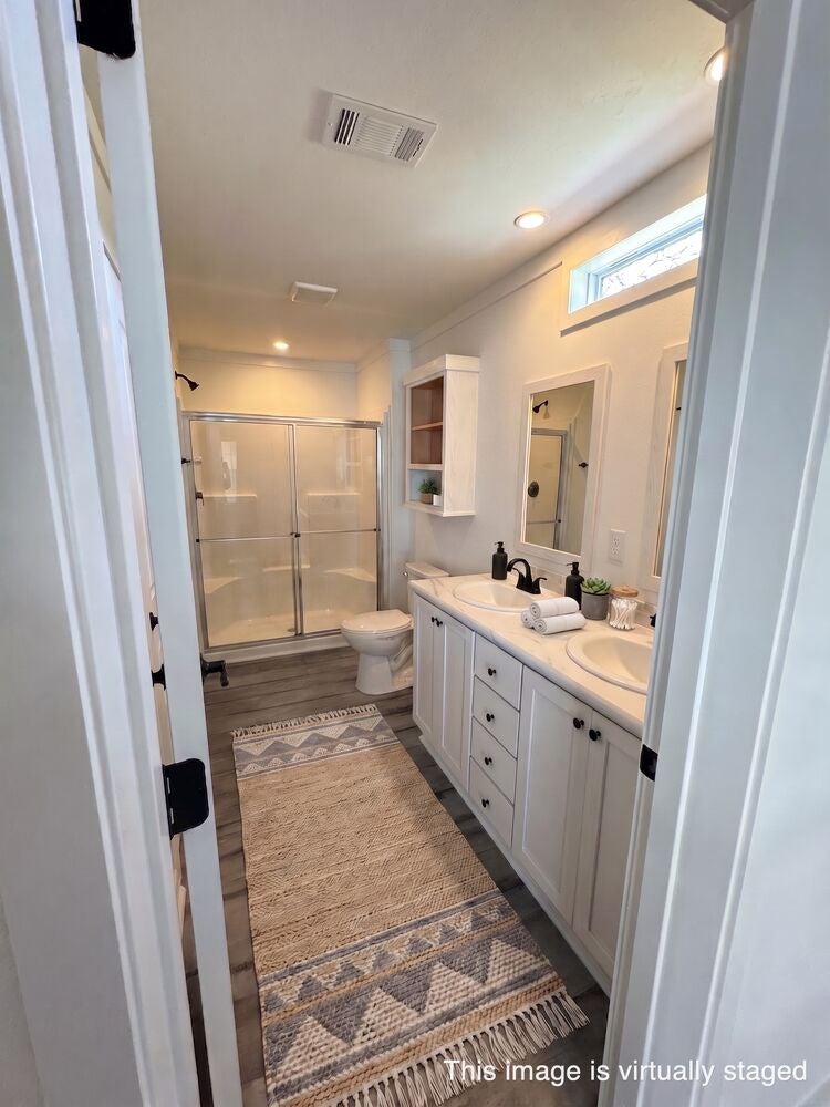 3242 Country Lane