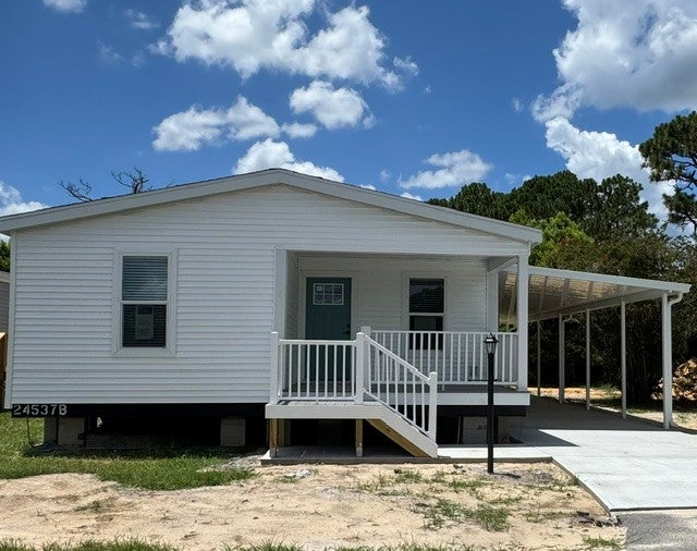 3298 Country Lane