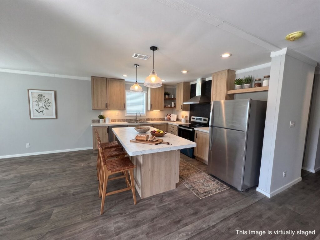 3298 Country Lane