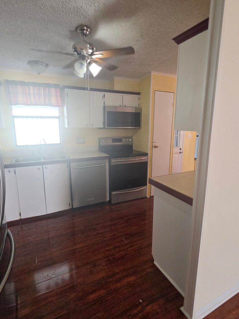 33305 Dockside Lane
