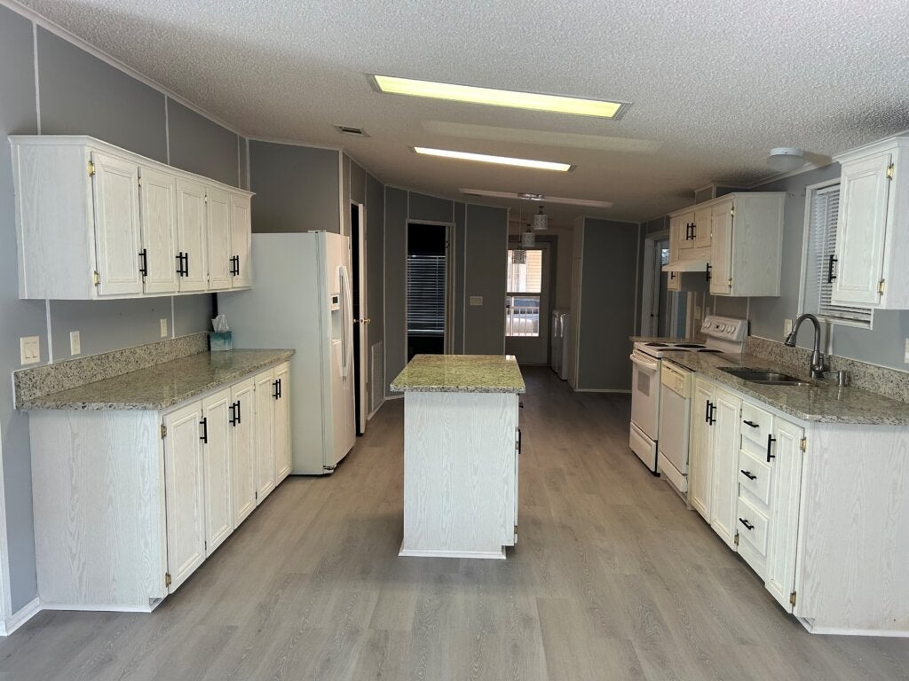3501 Casey Jones Dr