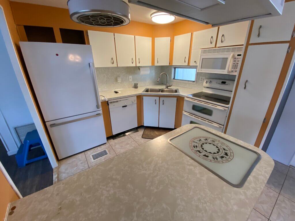 39248 US HWY 19N #133