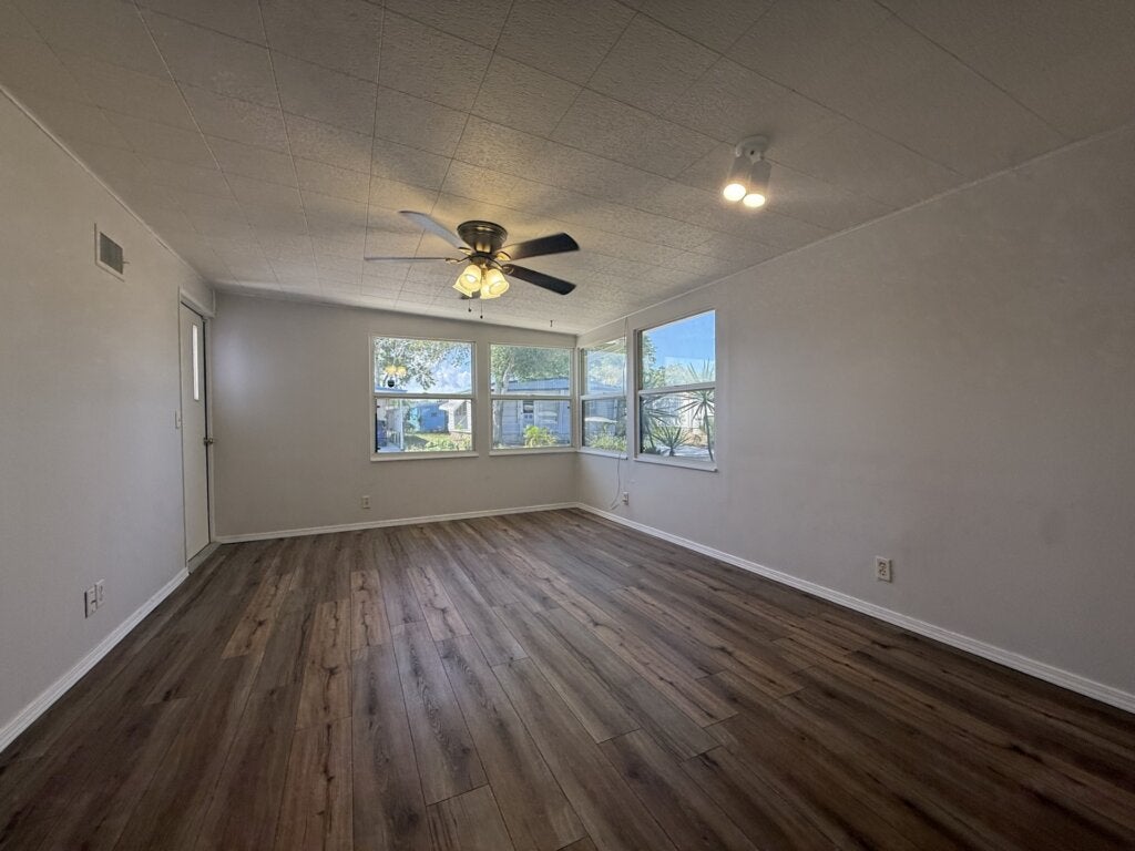 39248 US HWY 19N #245