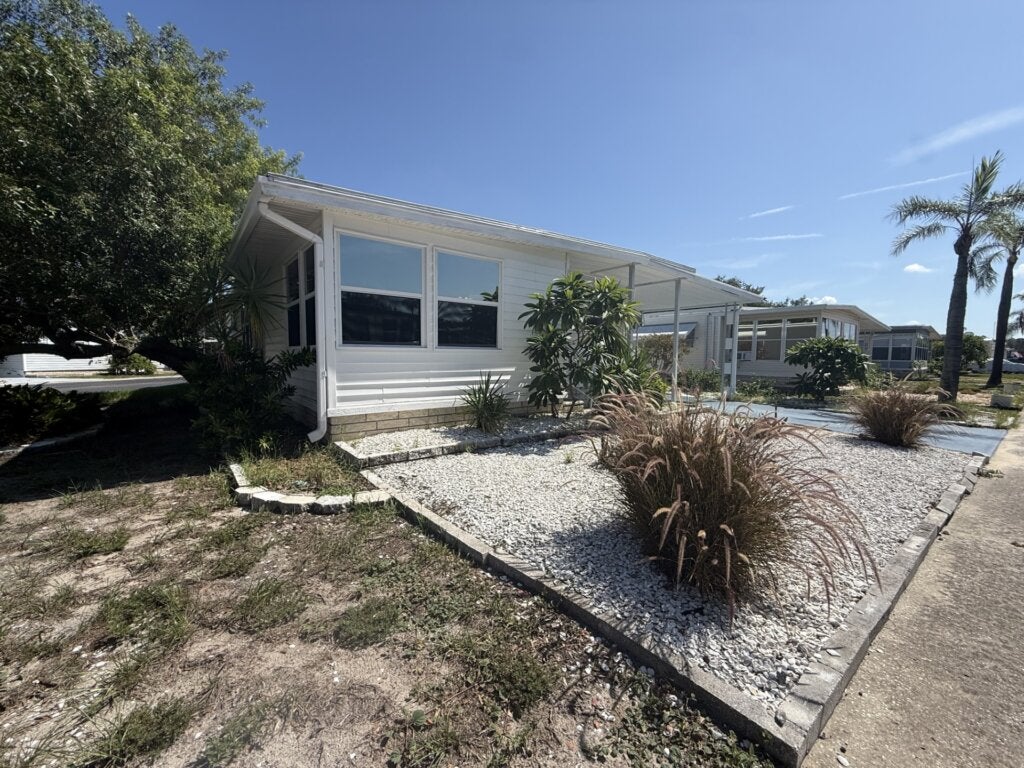39248 US HWY 19N #245