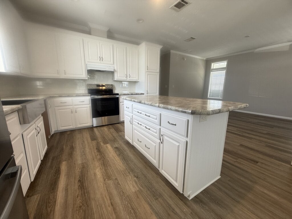 39248 US HWY 19N #297