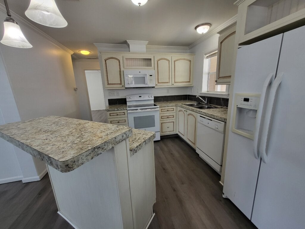 39248 US HWY 19N #350