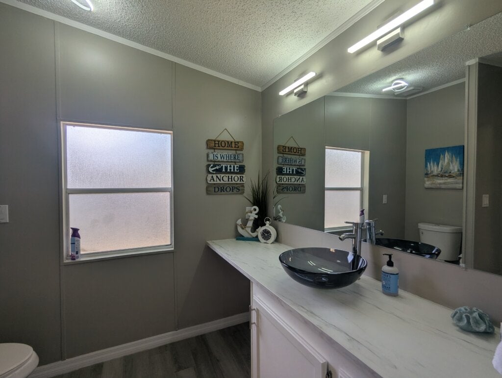 405 Strawberry Ridge Blvd