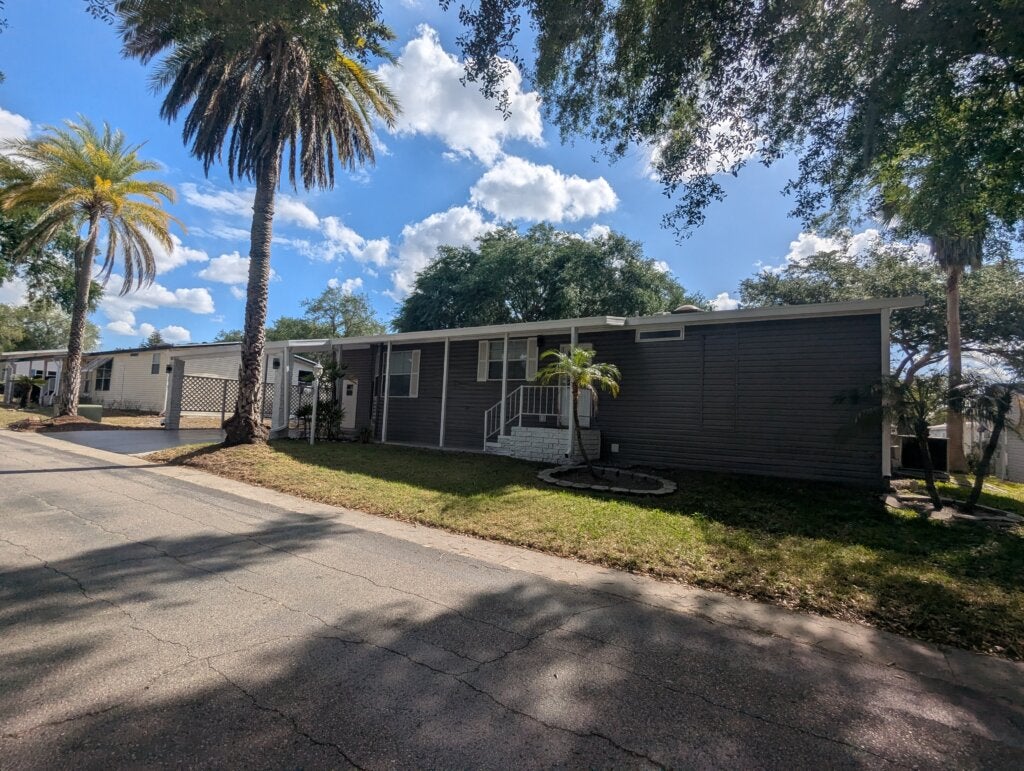 405 Strawberry Ridge Blvd
