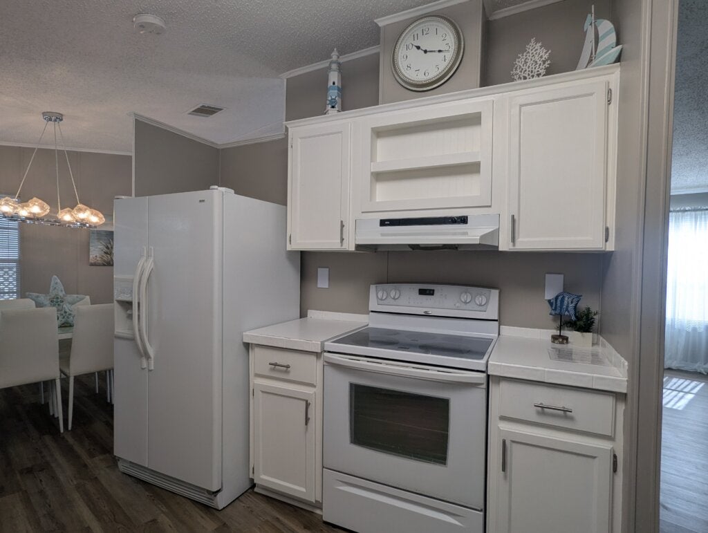 405 Strawberry Ridge Blvd