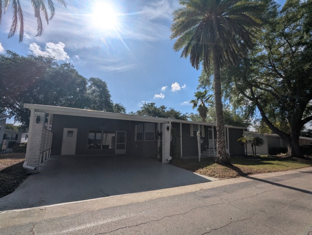 405 Strawberry Ridge Blvd