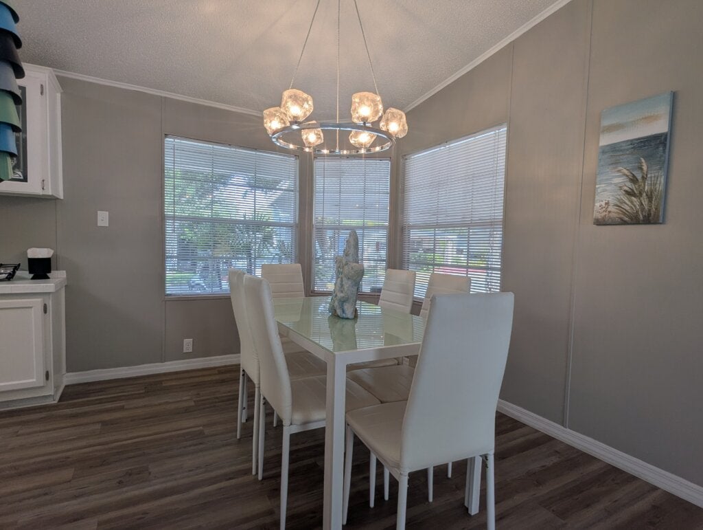 405 Strawberry Ridge Blvd